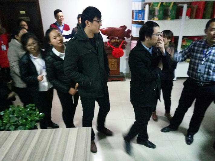 快樂工作，快樂生活